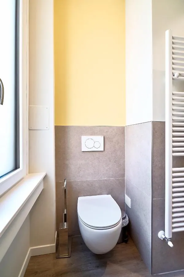 Donatello11 Milan Apartments Италия