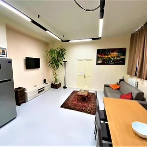  Apartment Affori